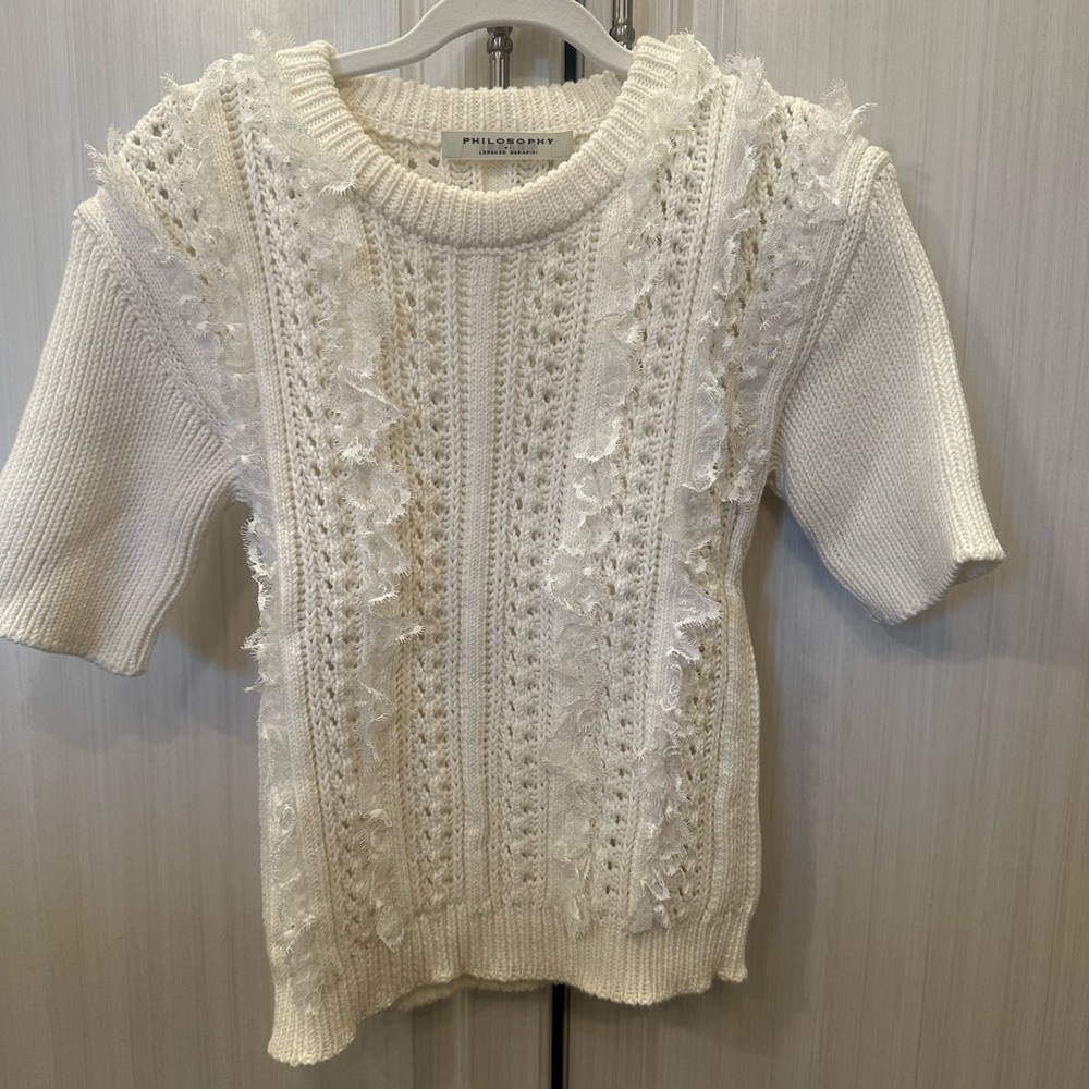 Philosophy white short sleeve round neck sweater top. Size small.